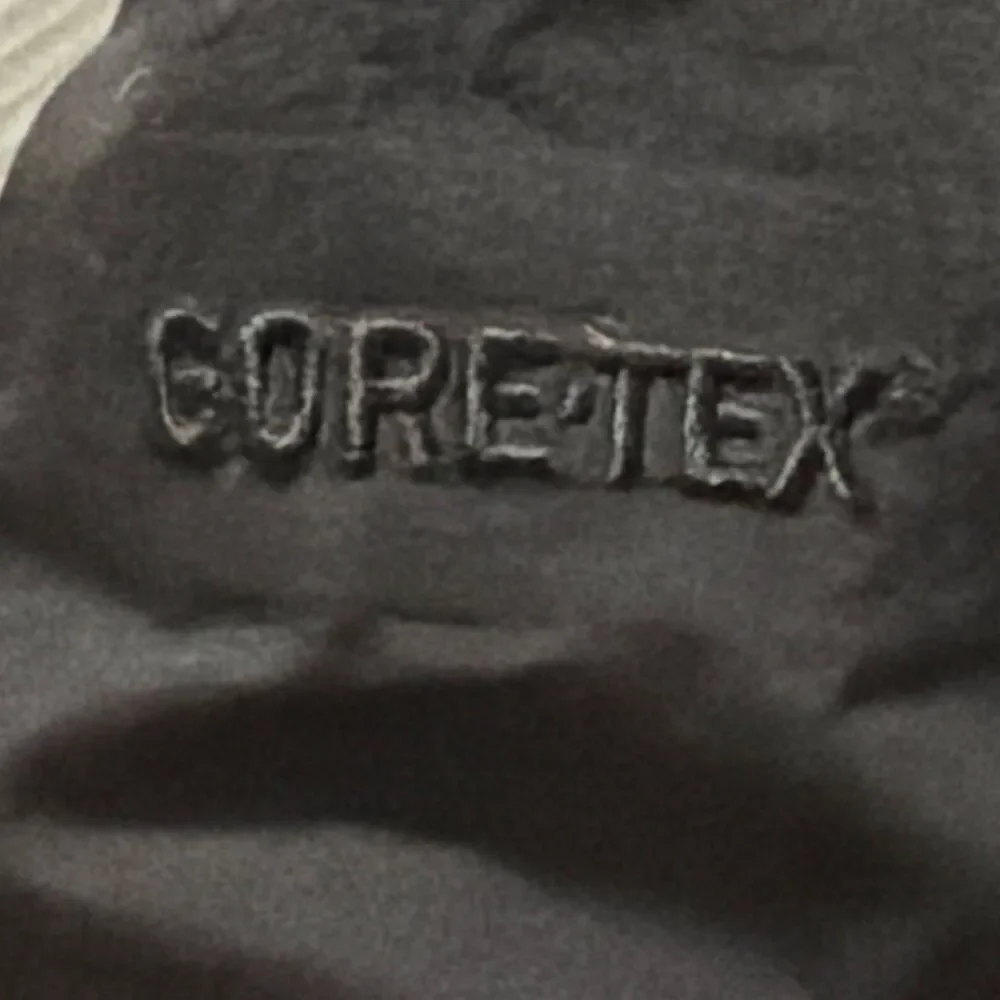 The North Face GORE-TEX Black Hooded Zip Rain Jacket Coat Size SP